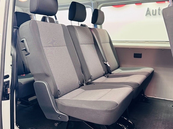 Volkswagen Transporter 9 of 16