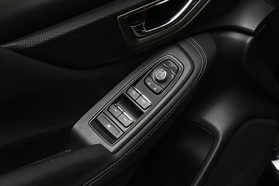Subaru Forester 11 of 28