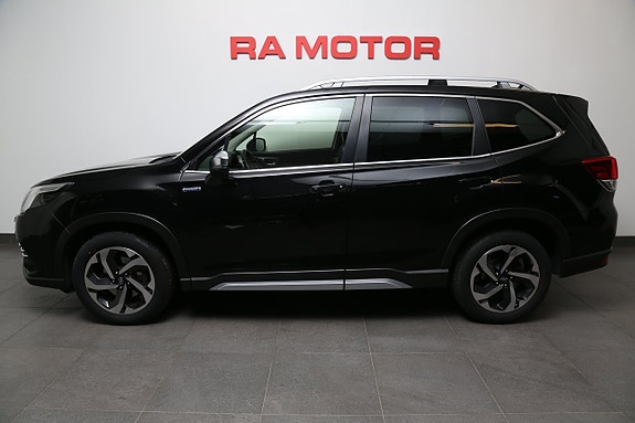 Subaru Forester 3 of 5
