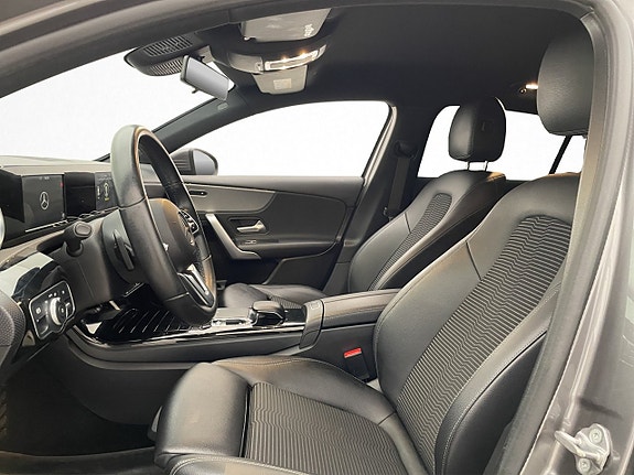 Mercedes-Benz A200 9 of 27