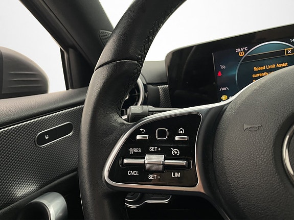 Mercedes-Benz A200 15 of 27