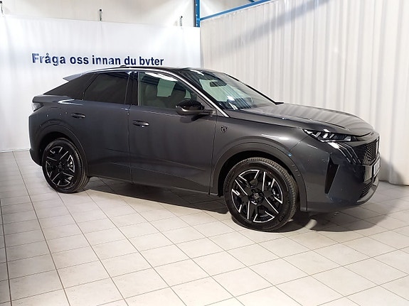 Peugeot 3008 2 of 12