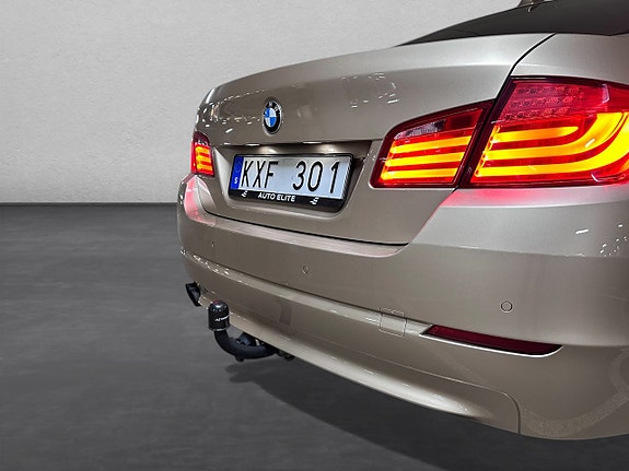 BMW 528i 7 of 23