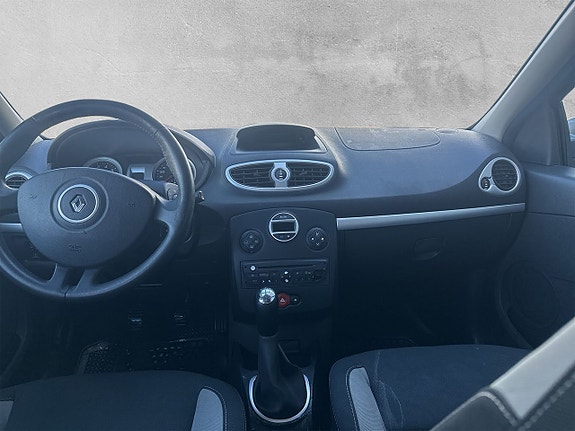 Renault Clio 9 of 10