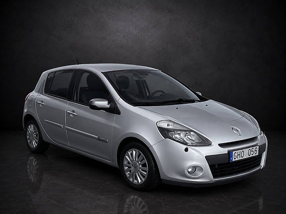 Renault Clio 7 of 9