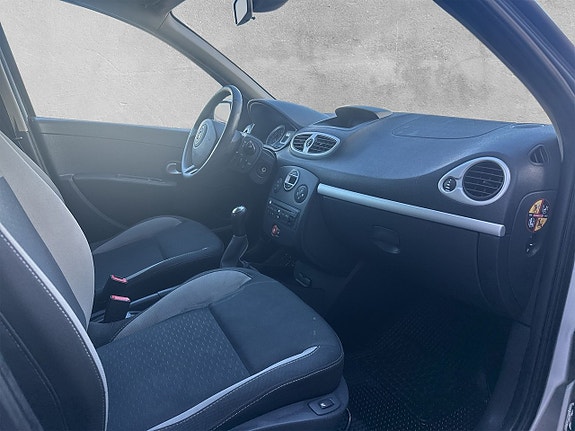 Renault Clio 10 of 10