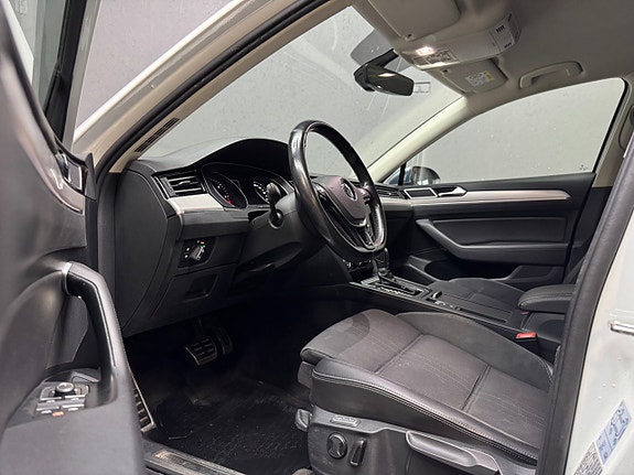 Volkswagen Passat Alltrack 6 of 14