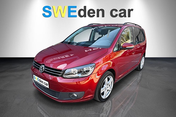 Volkswagen Touran 2 of 5