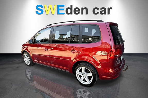 Volkswagen Touran 4 of 5