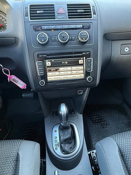 Volkswagen Touran 8 of 17