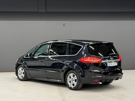 Ford S-MAX 2 of 5