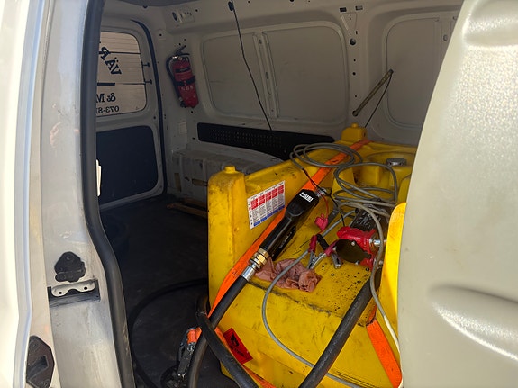 Volkswagen Caddy Maxi 6 of 10