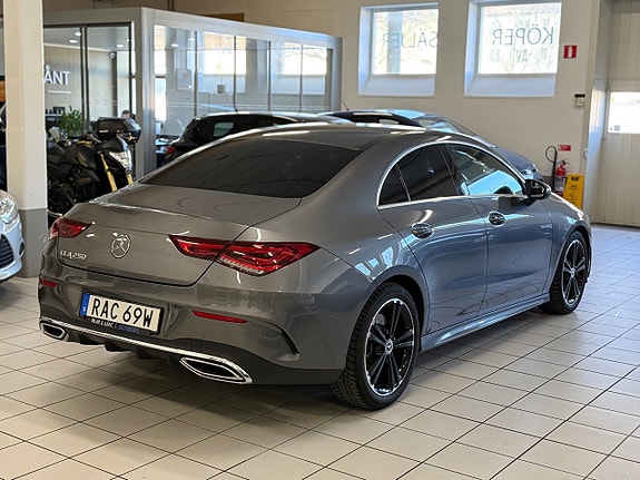 Mercedes-Benz CLA250 3 of 5