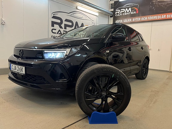 Opel Grandland X 2 of 5