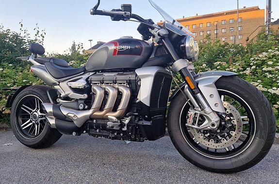 Triumph Rocket 3 GT 2 of 4