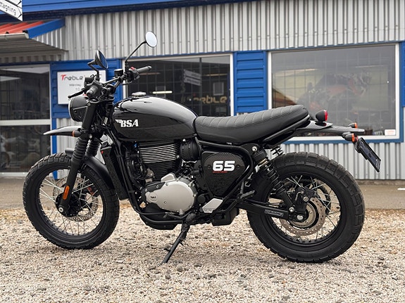 BSA Scrambler 650 Raven black 4 of 5