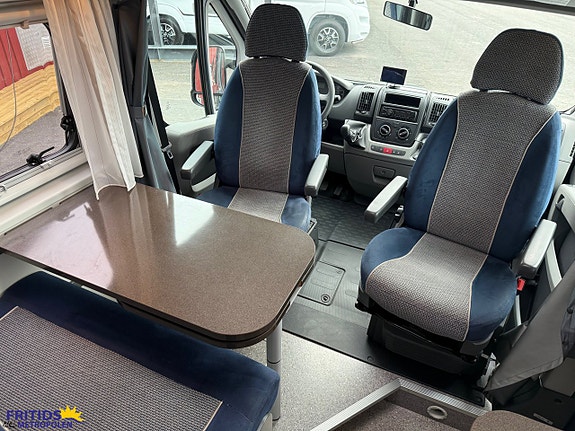 Adria Twin 640 SL 15 of 17