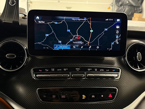 Mercedes-Benz V300 d 23 of 27