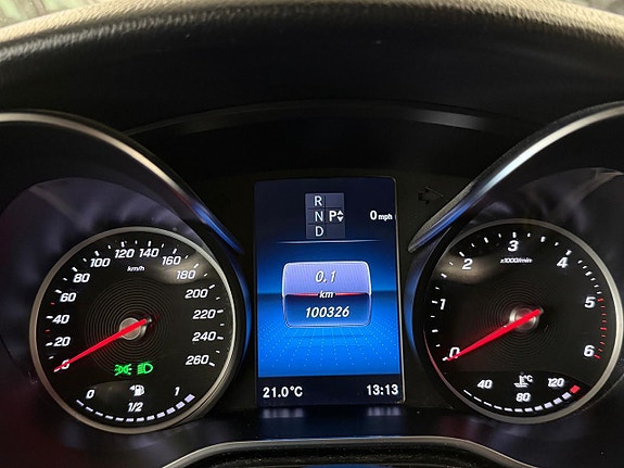 Mercedes-Benz V300 d 21 of 27