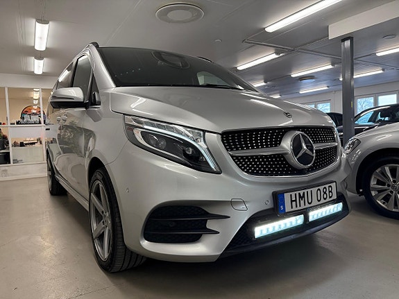 Mercedes-Benz V300 d 27 of 27