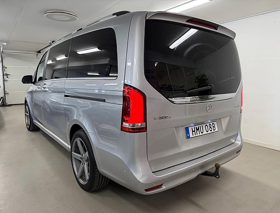 Mercedes-Benz V300 d 5 of 5