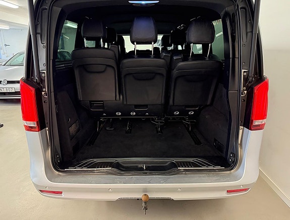 Mercedes-Benz V300 d 6 of 27