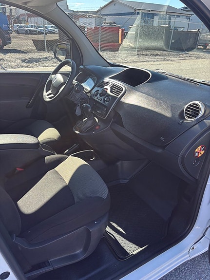 Renault Kangoo Express 8 of 16