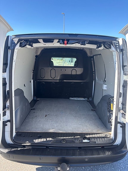 Renault Kangoo Express 10 of 16