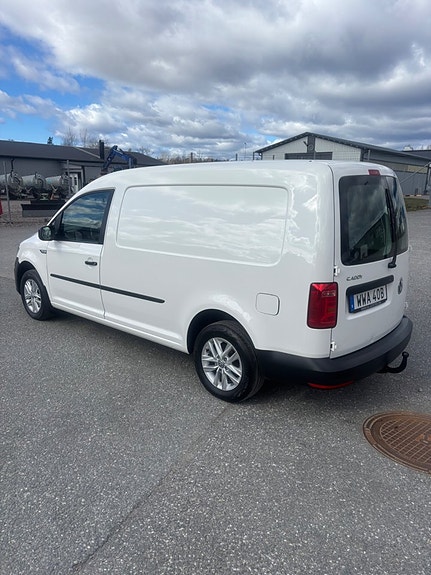 Volkswagen e-Caddy Maxi 3 of 5