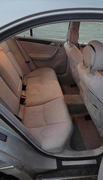 Mercedes-Benz C200 9 of 10