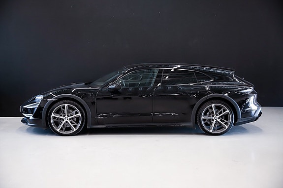 Porsche Taycan 4 of 15