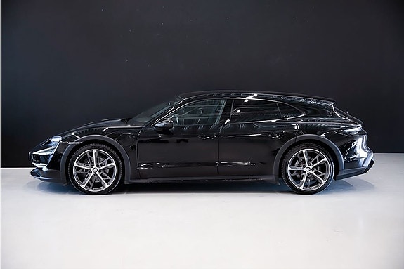 Porsche Taycan 3 of 14
