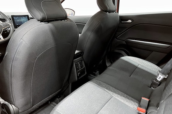 Renault Captur 16 of 19