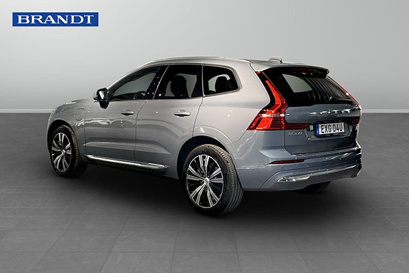 Volvo XC60 2 of 5