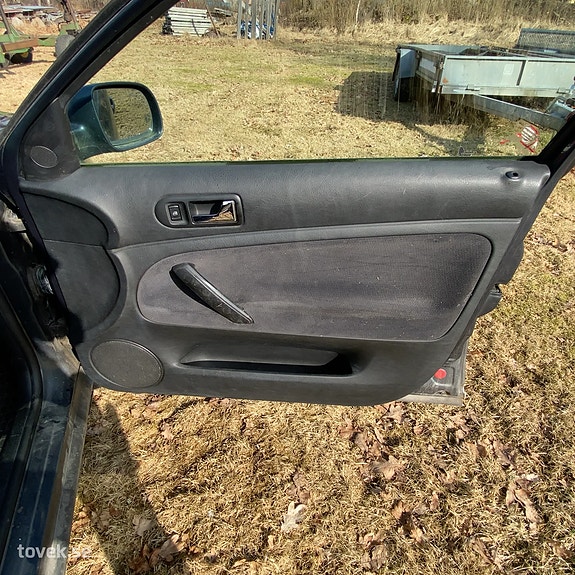 Volkswagen Passat 16 of 30