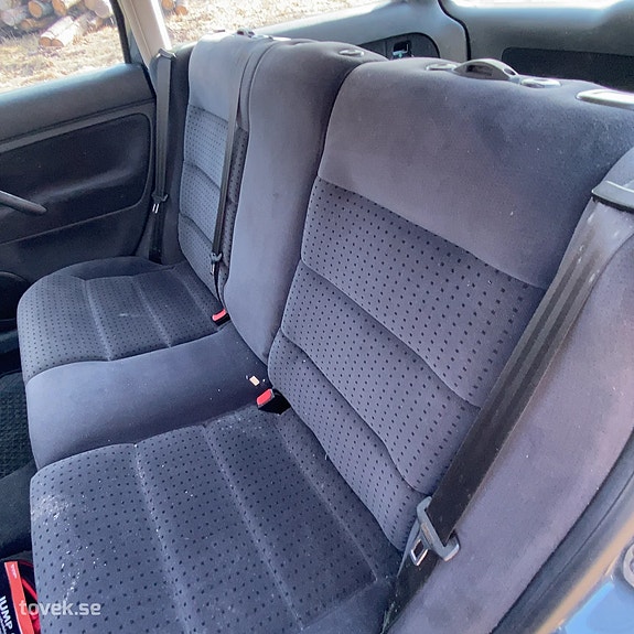 Volkswagen Passat 21 of 30