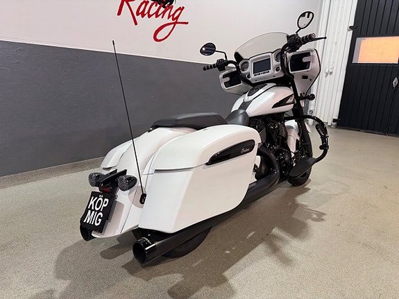 Indian Chieftain Dark Horse Thunder Stroke 111 V-Twin 5 of 22