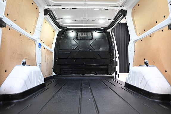 Ford Transit 6 of 23