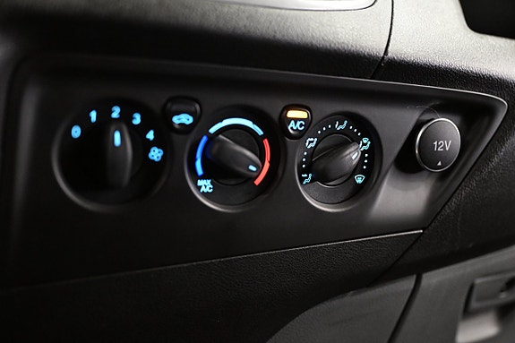 Ford Transit 15 of 23