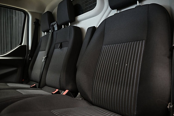 Ford Transit 13 of 23