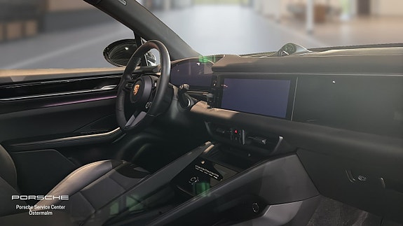 Porsche Macan 4 4 of 5