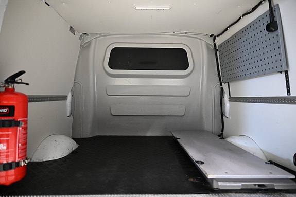 Mercedes-Benz Vito 108 10 of 30