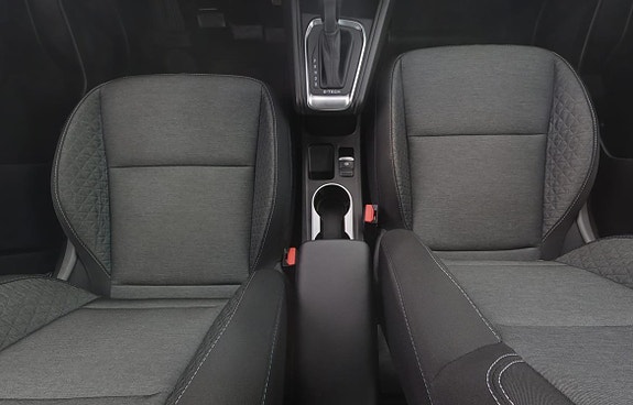 Renault Captur 9 of 16