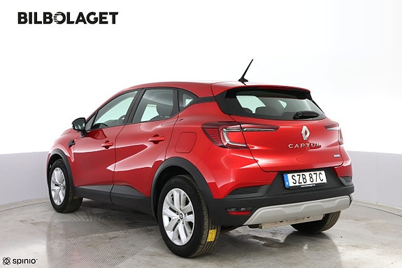 Renault Captur 3 of 16