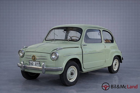 Fiat 600 2 of 21