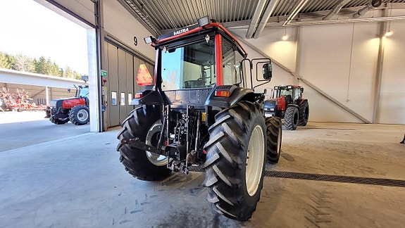 Valtra Valmet 600 / Lastare / Skogshytt 8 of 12