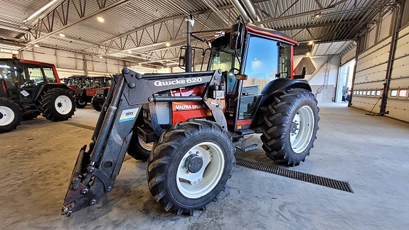 Valtra Valmet 600 / Lastare / Skogshytt 2 of 12