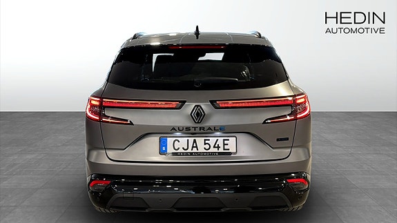 Renault Austral 7 of 12