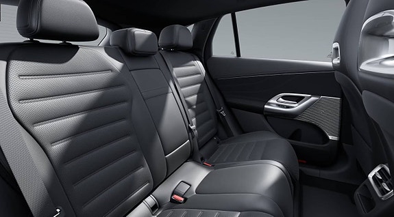 Mercedes-Benz GLC400 7 of 10