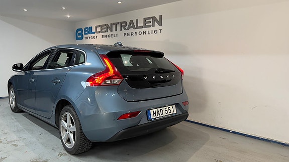 Volvo V40 10 of 20